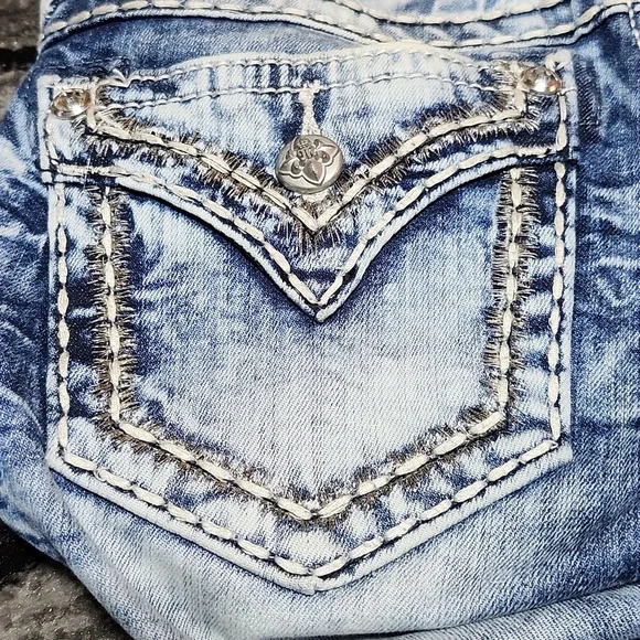 MISS ME EMBROIDERED FAUX-FLAP RHINESTONES ACID-WASH SIGNATURE SKINNY DEN… - Picture 13 of 15